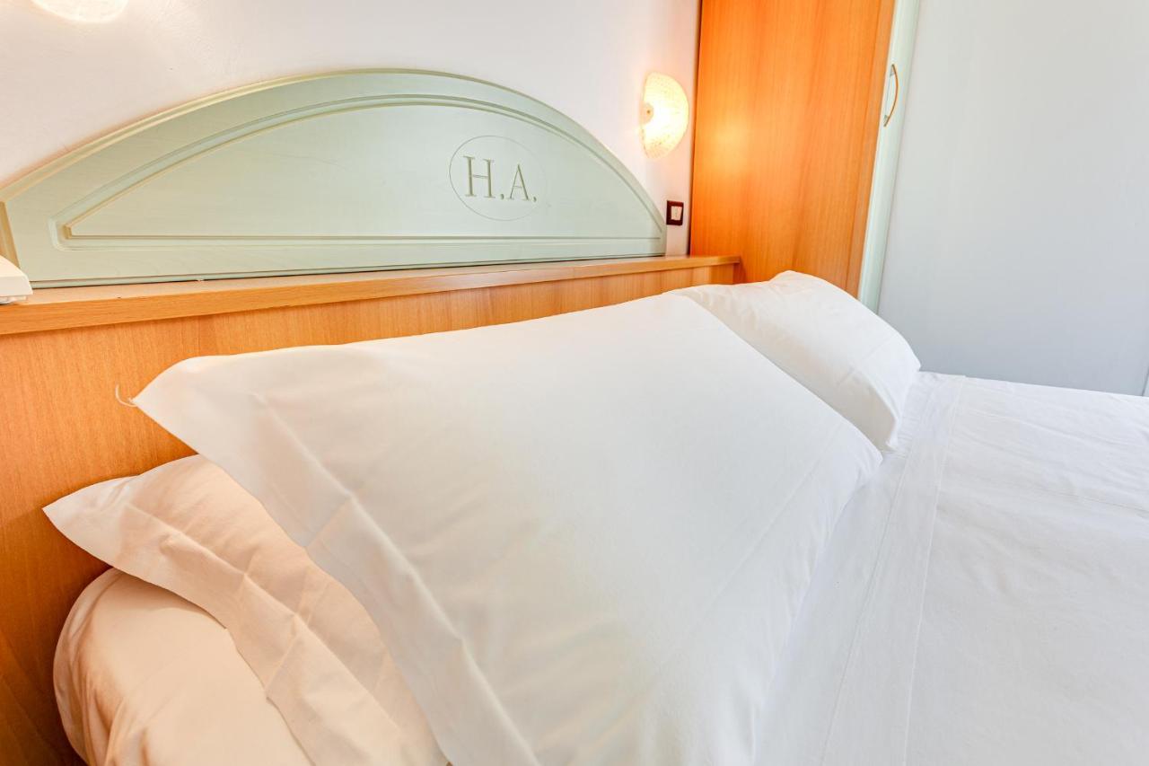 Hotel Augustus Gatteo a Mare Luaran gambar